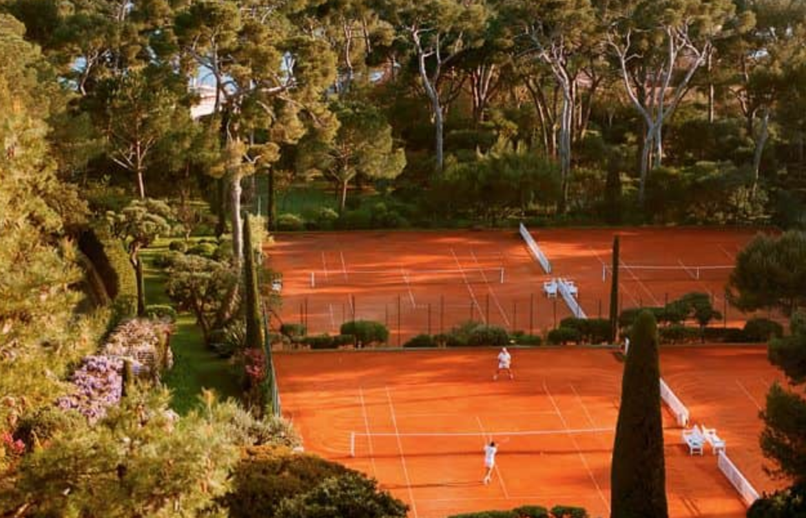 5 Hotels With the Most Stunning Tennis Courts in the World